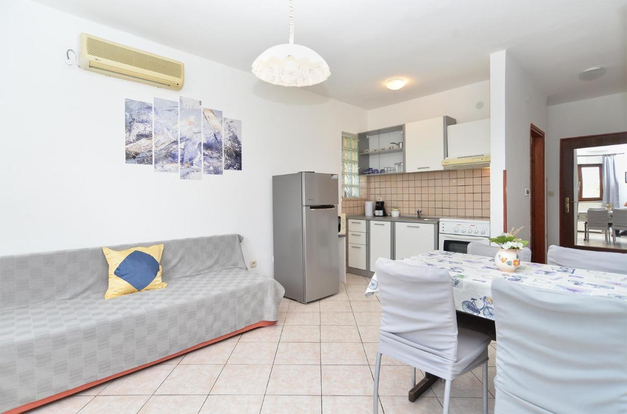 Apartments Lavanda 108 فاجانا المظهر الخارجي الصورة