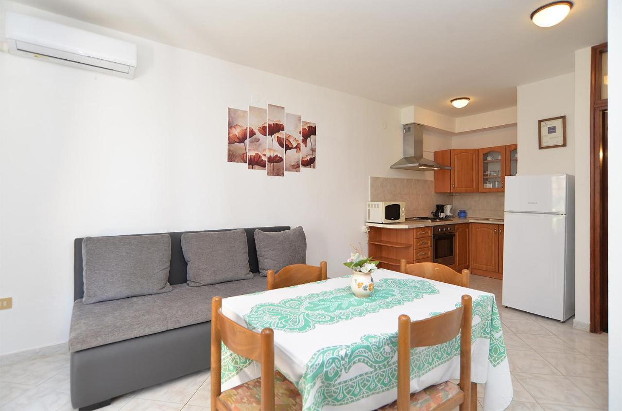 Apartments Lavanda 108 فاجانا المظهر الخارجي الصورة