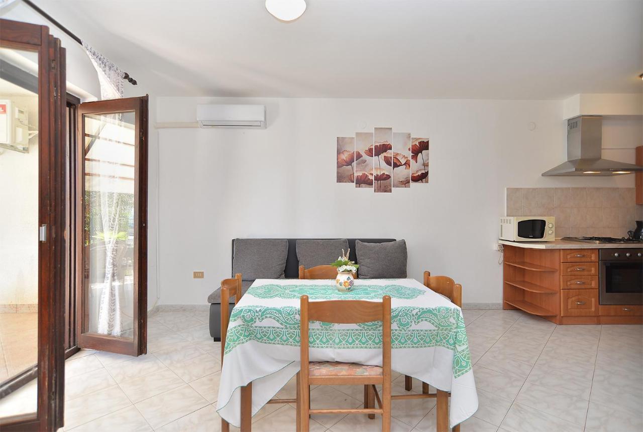 Apartments Lavanda 108 فاجانا المظهر الخارجي الصورة