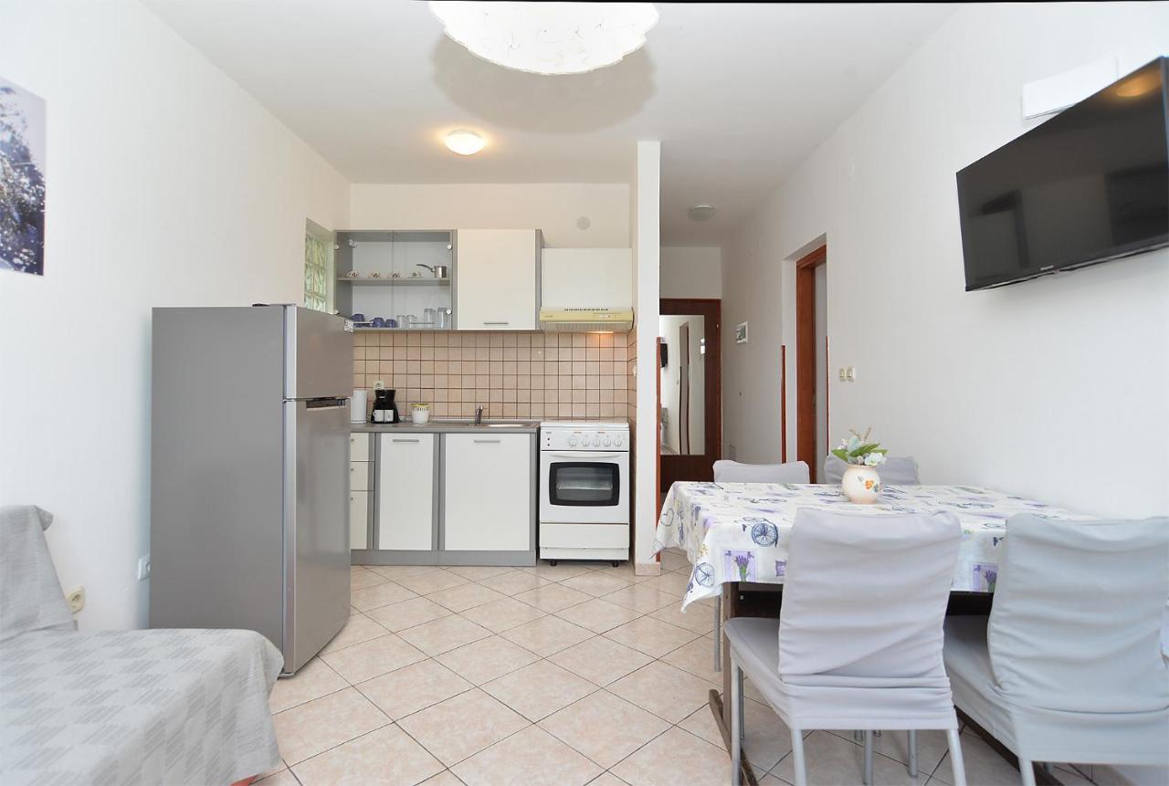 Apartments Lavanda 108 فاجانا المظهر الخارجي الصورة