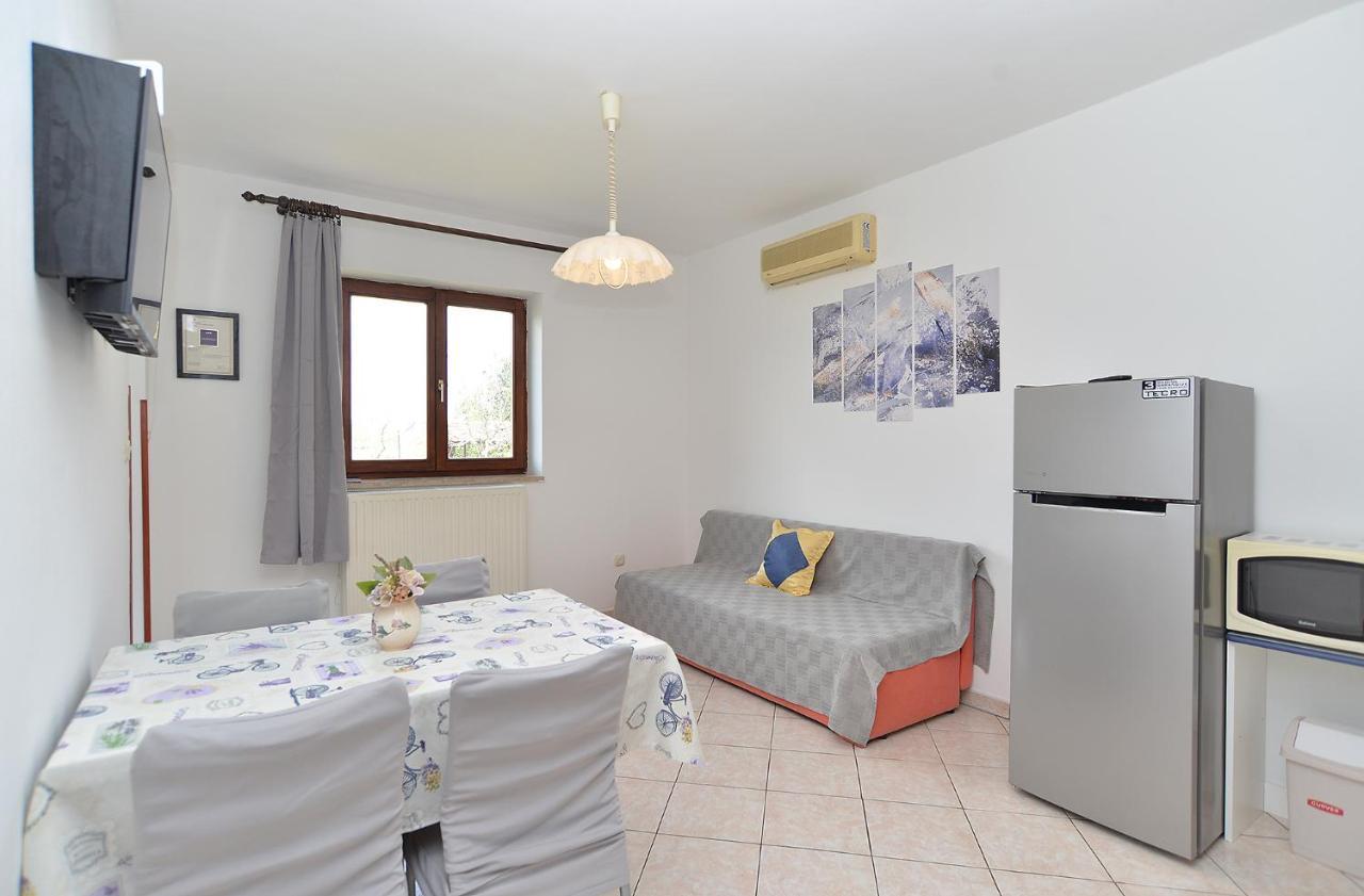 Apartments Lavanda 108 فاجانا المظهر الخارجي الصورة